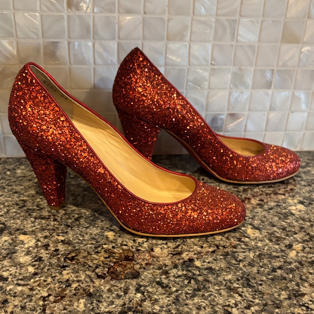 KariAng Red Glitter Pumps red bottom size 23 6.5